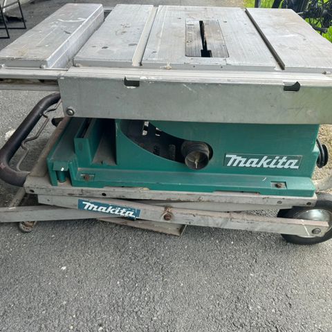 Makita 2704 m bord