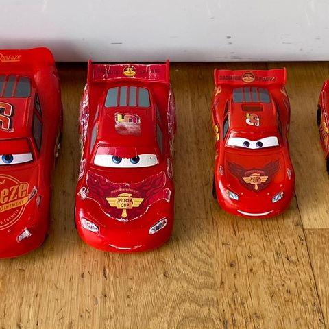 9 Disney Cars Lynet McQueen i forskjellige størrelser