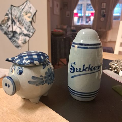 Søt skål og sukker bøsse