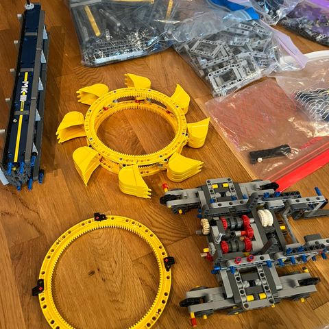 42055 LEGO Bucket wheel excavators