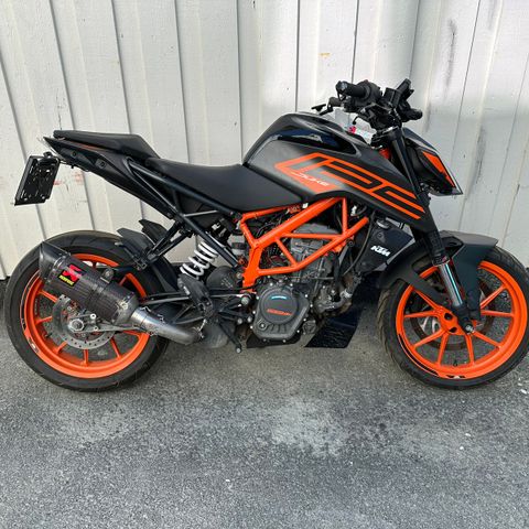 2021 KTM DUKE 125 SELGES I DELER