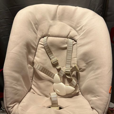 Stokke liggestol for spedbarn