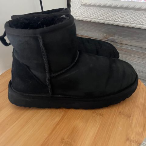 svarte uggs str 38