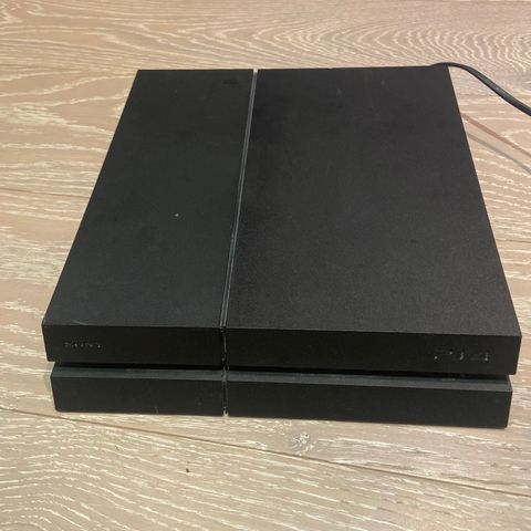 PlayStation 4 500GB