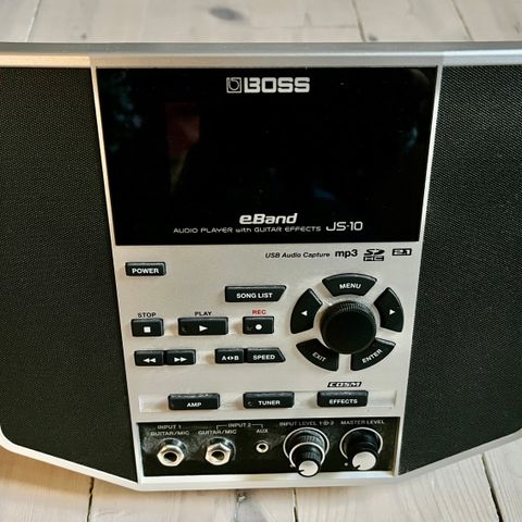 Boss eBand JS-10 alt-i-ett jam station