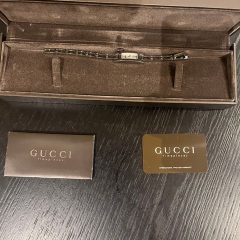 Strøken Gucci klokke