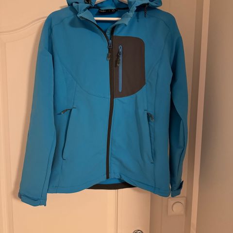 Softshell jakker fra Neomondo, str M