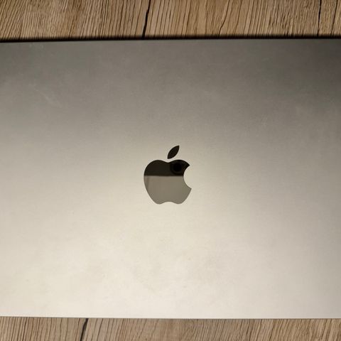 Macbook Air M3 2024*256GB*8GB*13¨*Apple care +