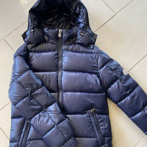 Moncler maya