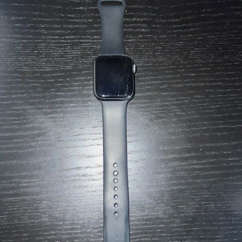 Apple watch series 6 44mm cellular + ubrukt reim og lader