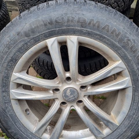 225/65R17 Outlander Rav4 Sorento Santa fe Cx5 Vinterhjul