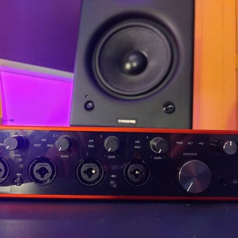 Focusrite scarlett 18i8 siste generasjon