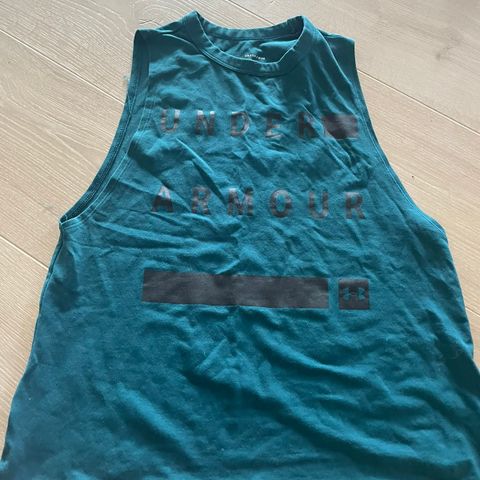 Under Armour tanktop