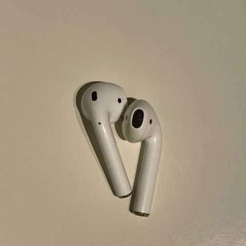 Godt brukt AirPods