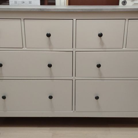 Hemnes kommode 8 skuffer