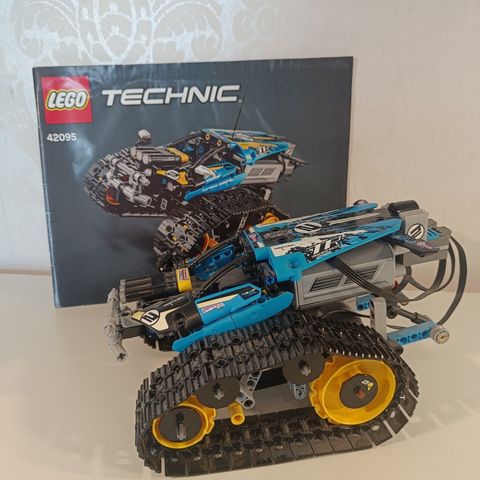 Lego Technic 42095 Fjernstyrt stuntracer