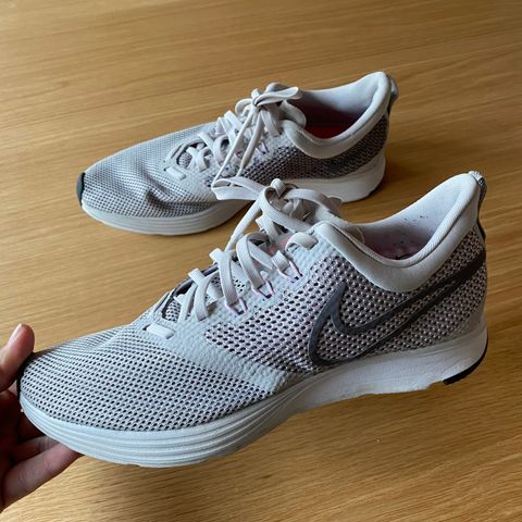 Nike joggesko