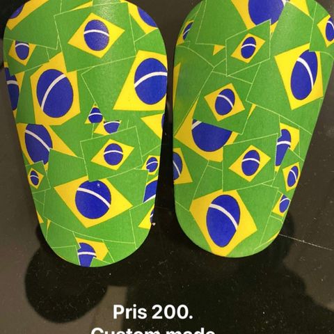 Helt nye custom made leggskinn- brazil strl s