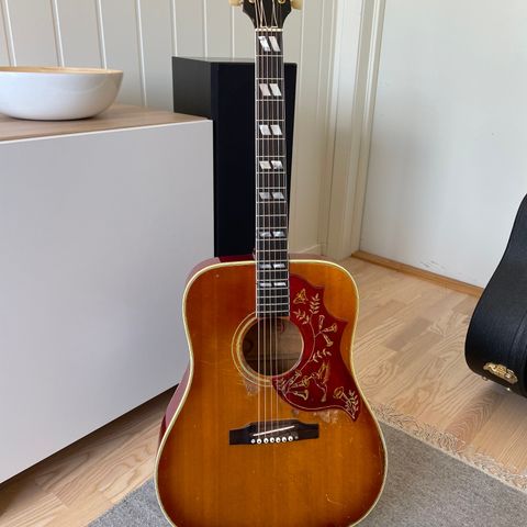 1963 Gibson Hummingbird