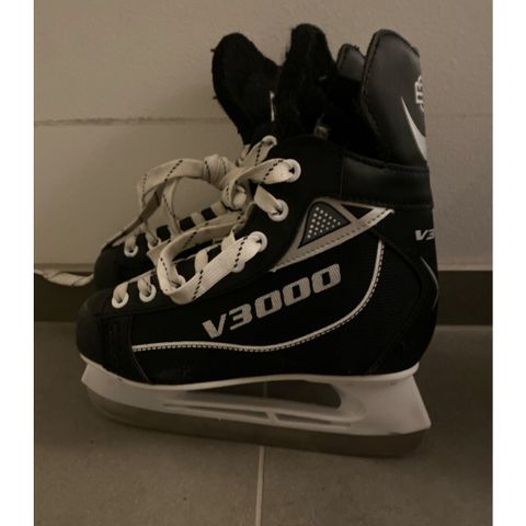 Skøyter V3000 str 35 Hockey