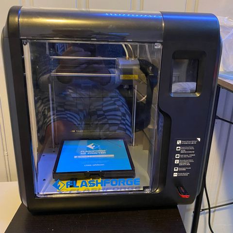 Nesten ny 3D printer FlashForge adventurer 3