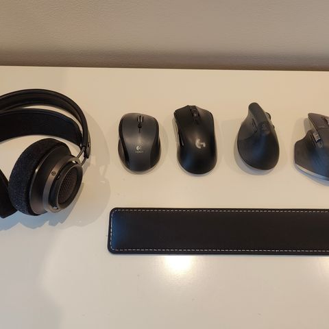 Diverse PC utstyr (headset, trådløs mus)