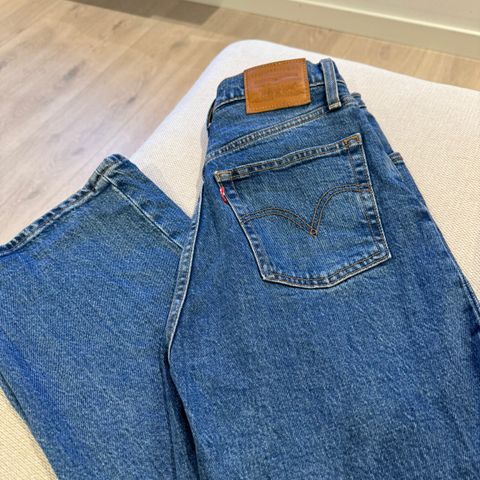 Levi’s Ribcage Straight Ankle Jeans  str 26/27