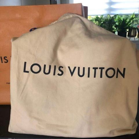 LOUIS VUITTON ON THE GO COLLECTION