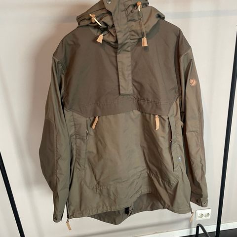 Fjellreven Anorak 8  herre jakke str L (brukt 2 ganger)