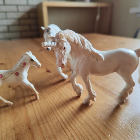 en liten magisk Schleich familie