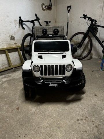 Jeep Wrangler Rubicon Elbil barn