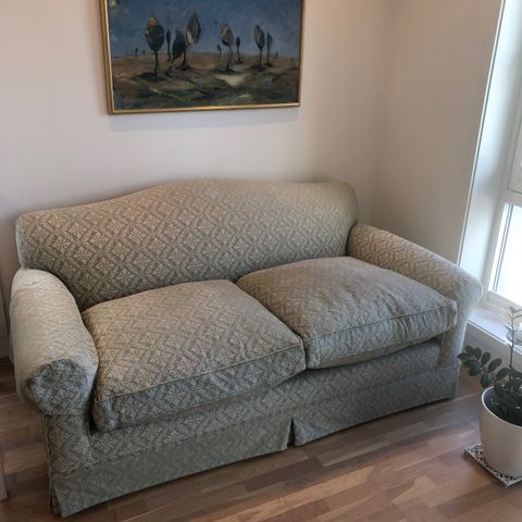 Lysegrønn brocadesofa