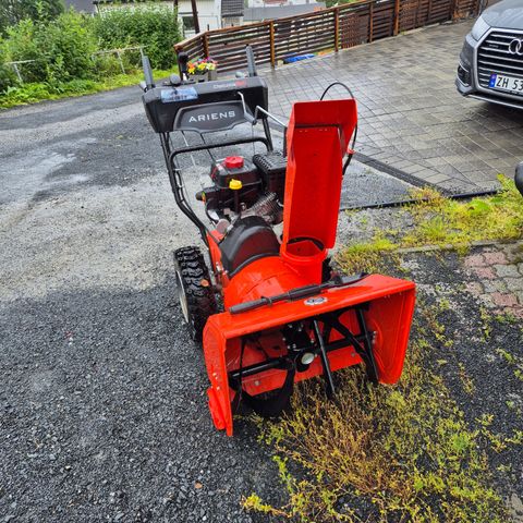 ARIENS DELUXE ST 24 DLE SNØFRESER