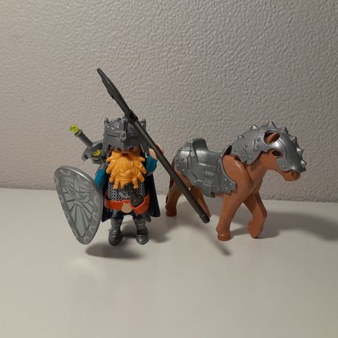 Playmo Knights 9345 Dwarf fighter with pony