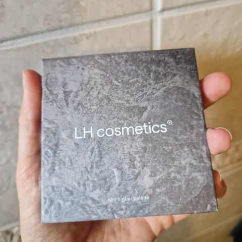 Øyenskygge fra LH Cosmetics