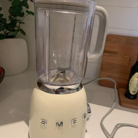 SMEG blender