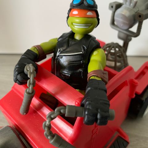 TMNT - Turtles bil med figur og utskyter