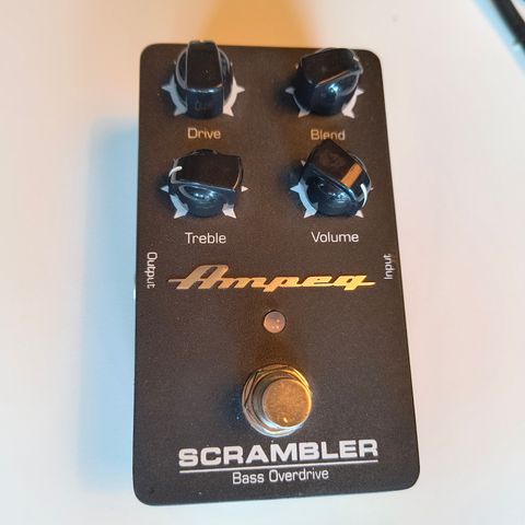 Ampeg scarambler bass overdrive pedal