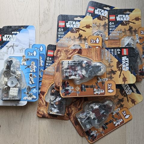 6 stk. Lego SW 40558 Clone Trooper sett og 2 stk. SW40557 Rebel sett selges.