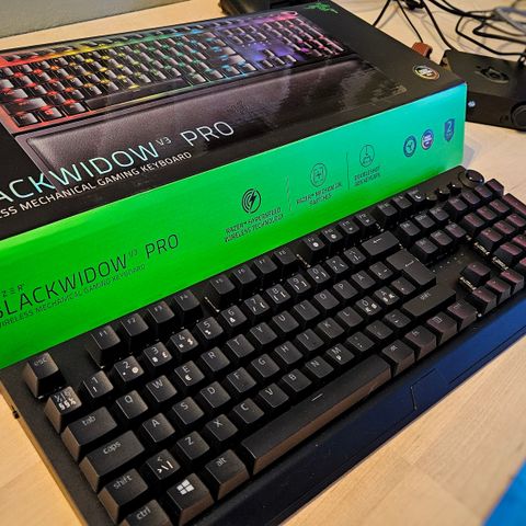 Razer BlackWidow V3 Pro trådløst gamingtastatur (ubrukt)