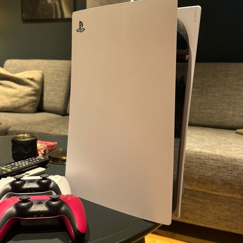 Playstation 5 + 2 stk spaker + spill