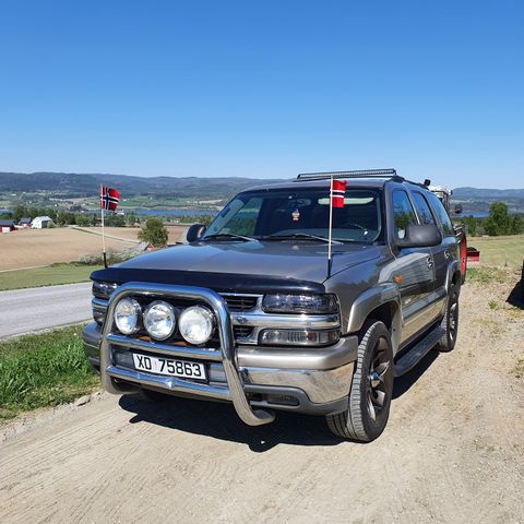 Chevrolet Tahoe 03mod selges i deler