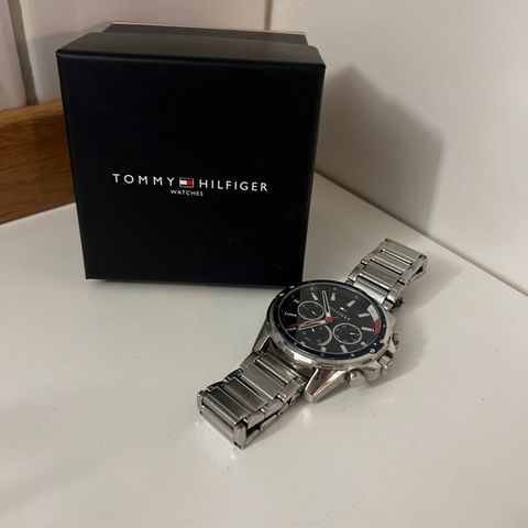 Tommy hilfiger klokke