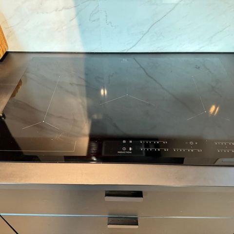 Electrolux platetopp HHB830FNK