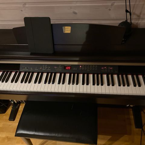 Elpiano Yamaha Clavinova CLP-240/230