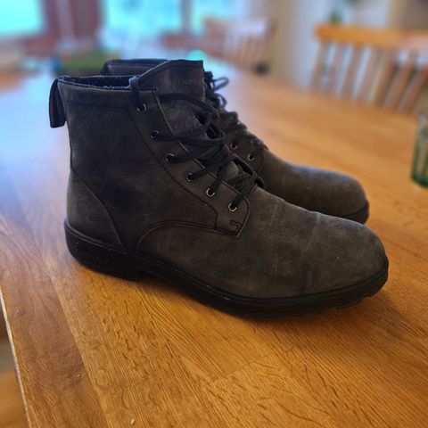 Blundstone lace up boots