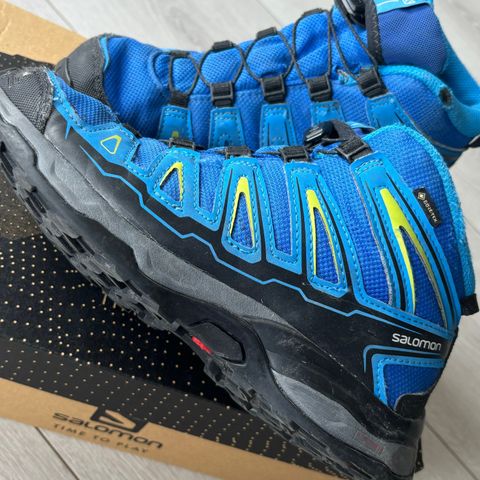 Salomon goretex sko str 37