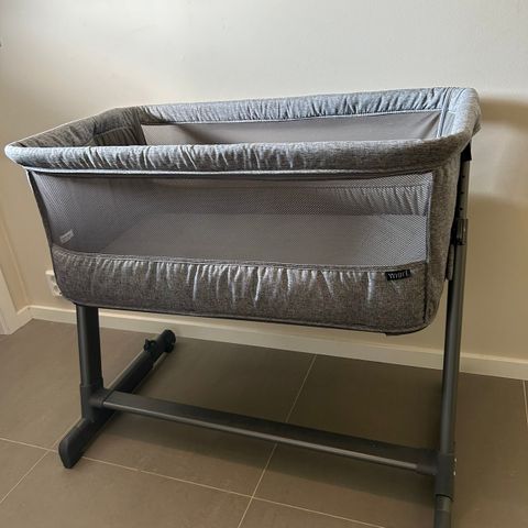 Yngre bedside crib