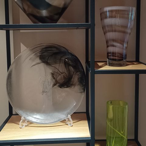 Vase, fat, bolle i glass. Hadeland /Magnor / Steninge Slott