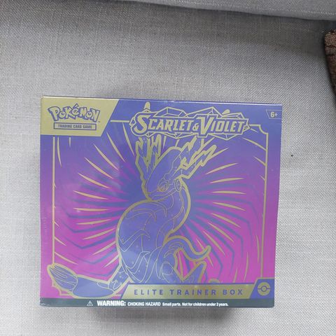 Pokemon Scarlet & Violet etb